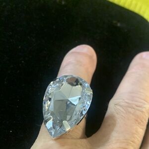 Elegant Silver Rhinestone Ring
